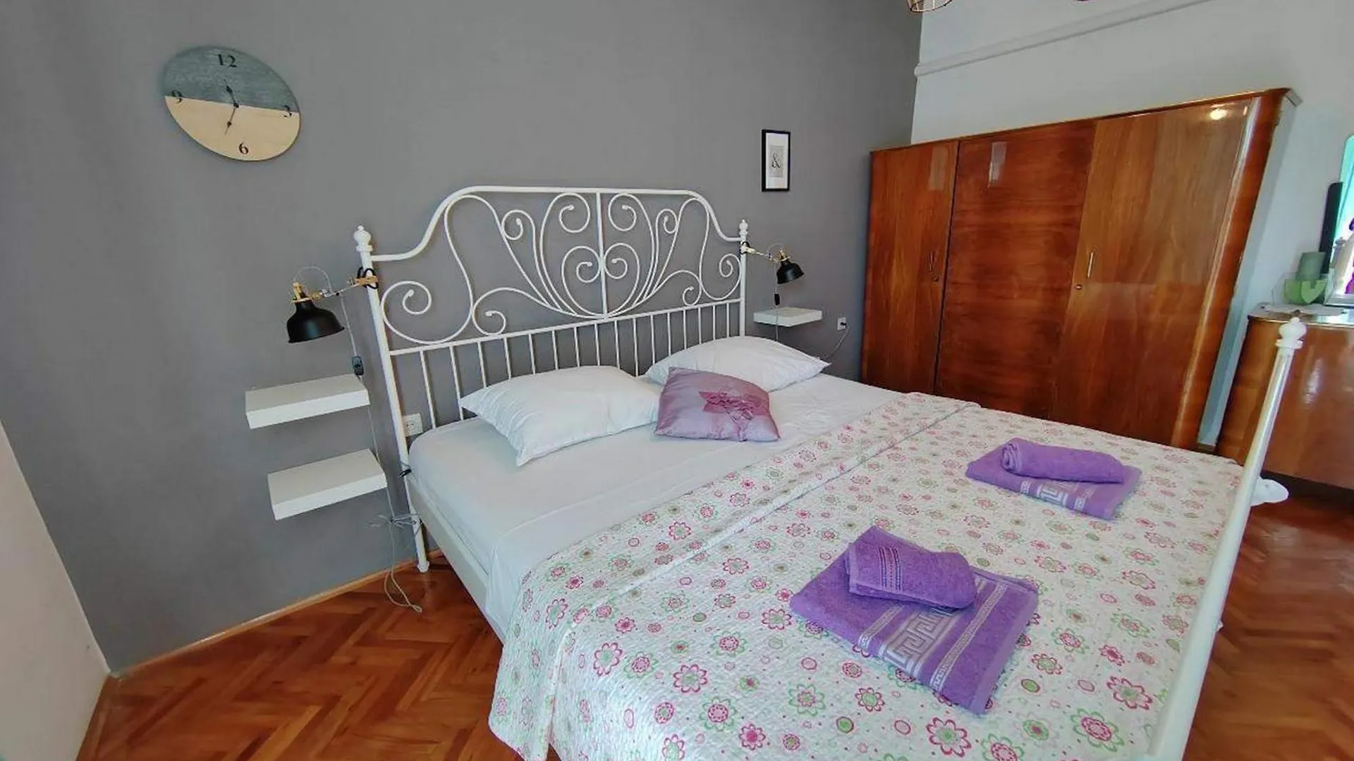 Apartments With A Parking Space Mundanije, Rab - 23299 Rab Town